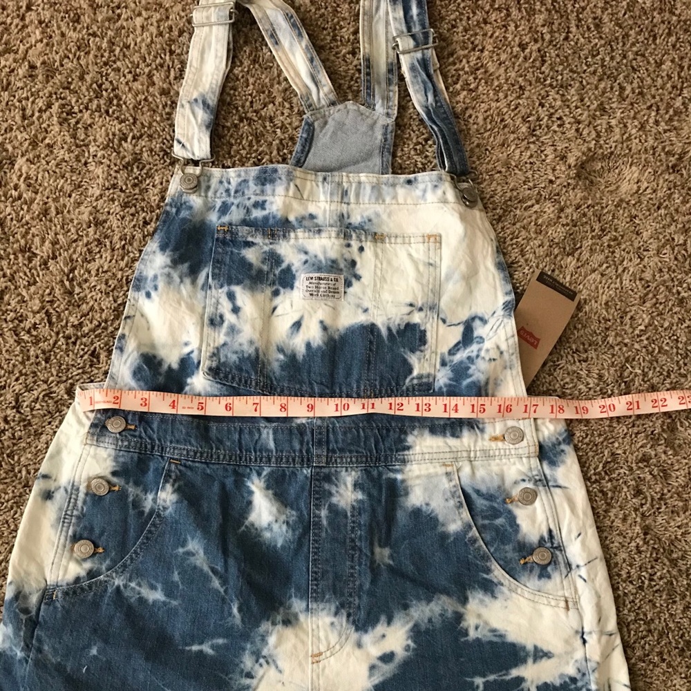HP🎉Levi’s Vintage Tie Dye Shortalls - Picture 6 of 11